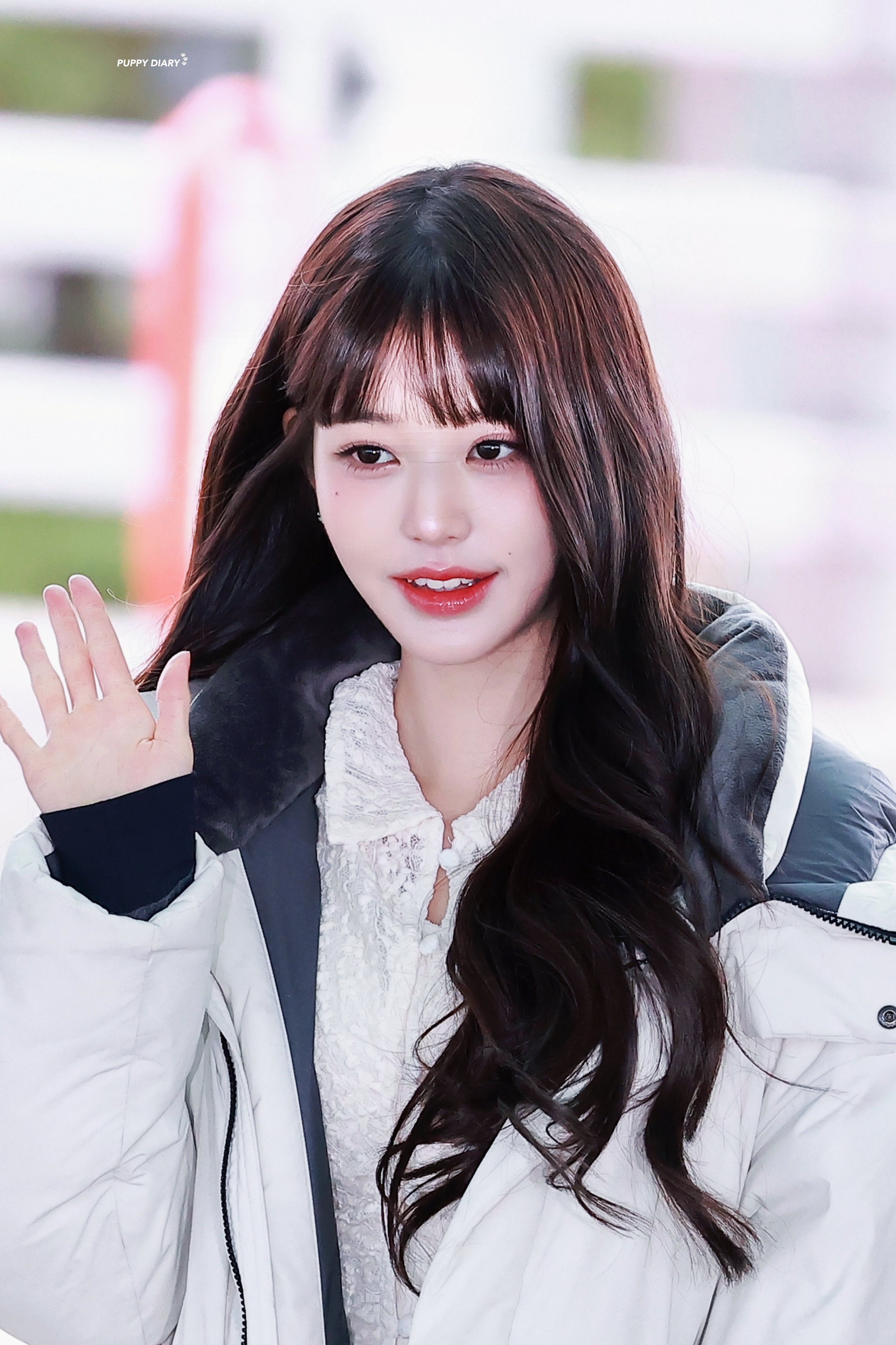 [연예] 장원영 출국