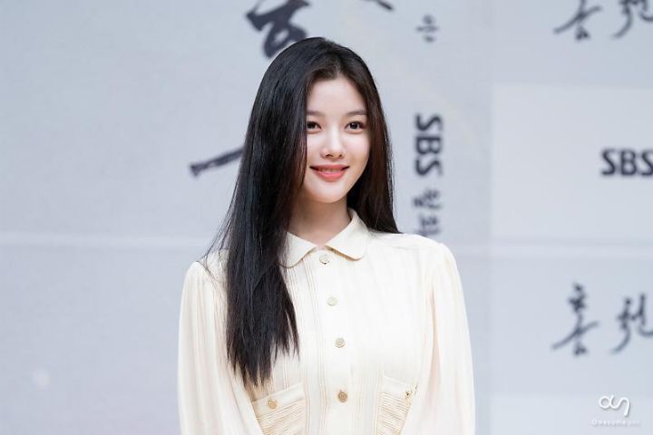 [연예] 김유정 네이버 포스트 얼루어 비하인드