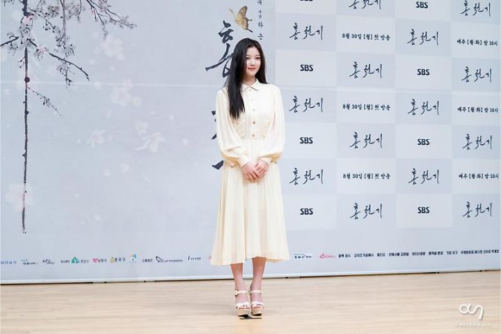 [연예] 김유정 네이버 포스트 얼루어 비하인드