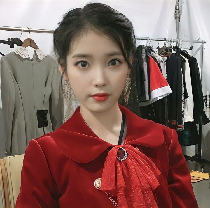 [연예] 오늘의 아이유