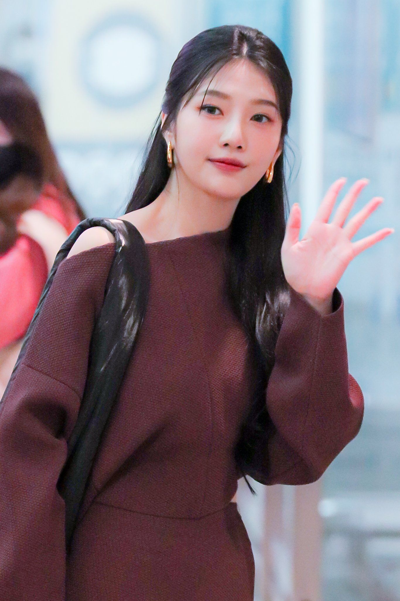 [연예] 조이 출국