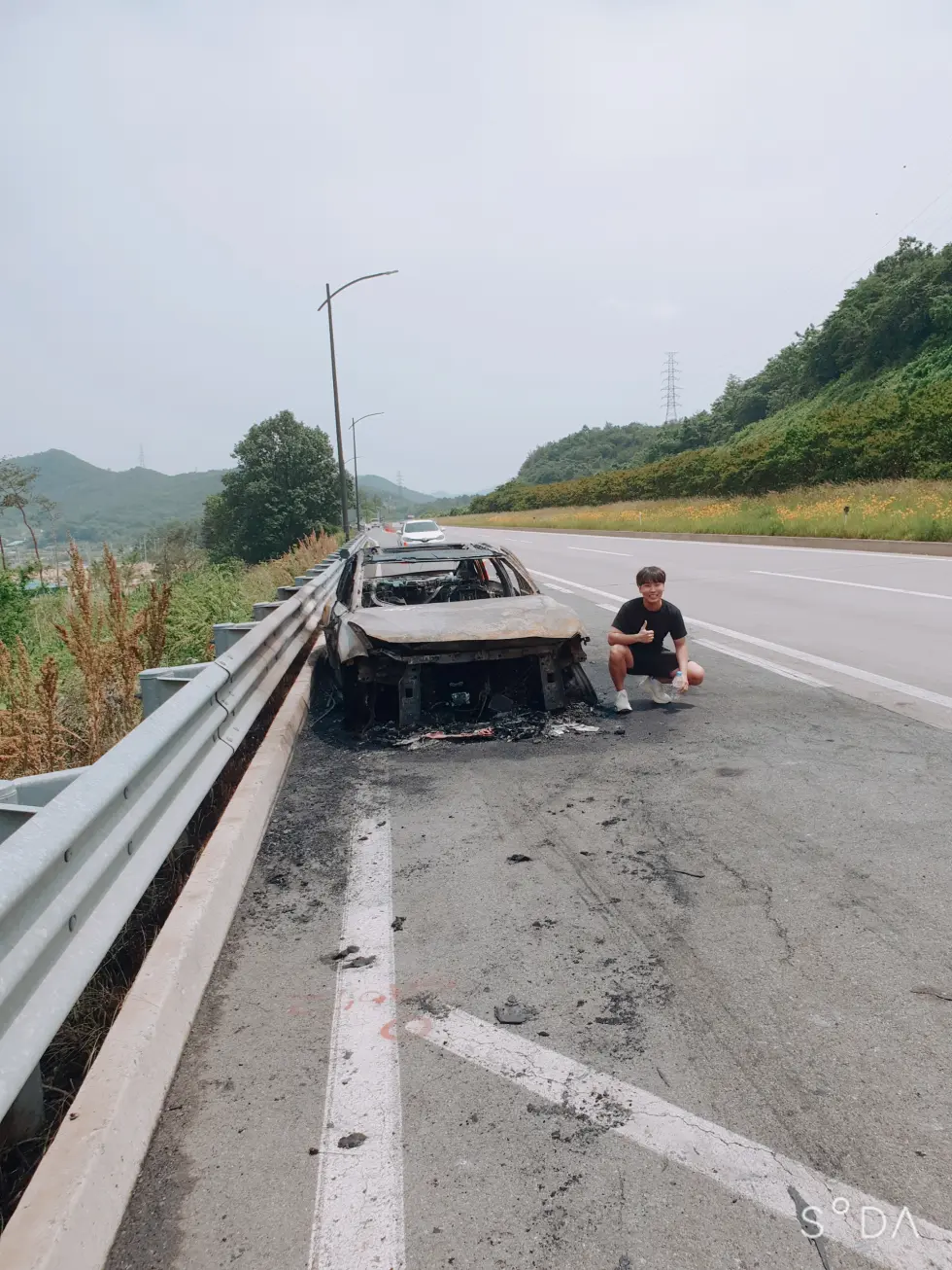 신형 그랜져 도로에서 완전 전소