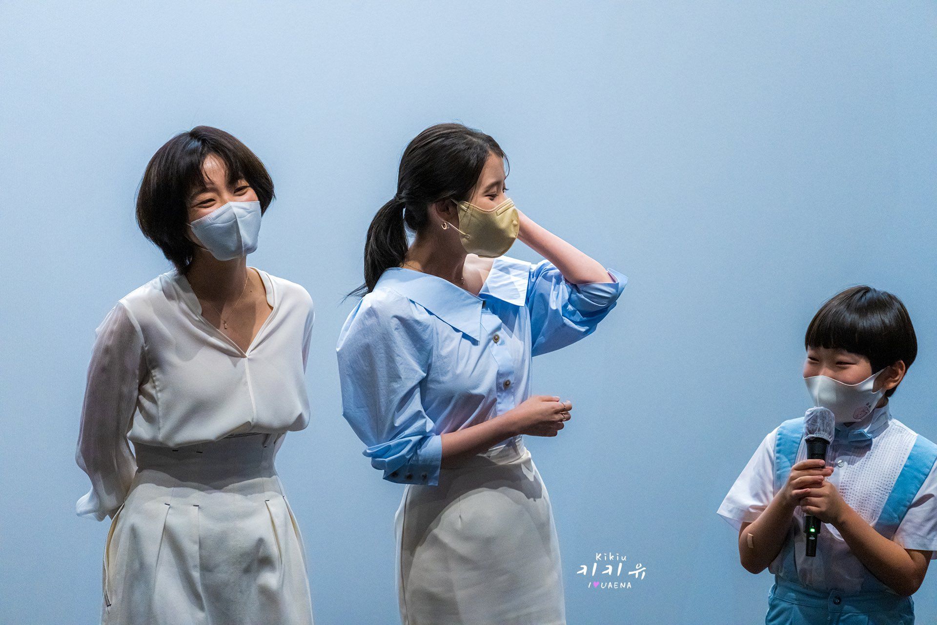 [연예] 아이유 브로커 시사회 GV