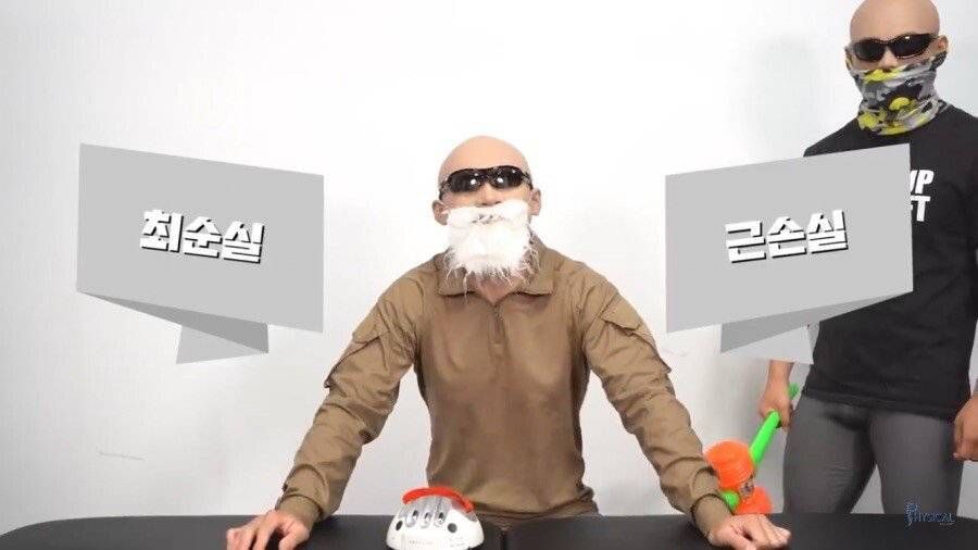 여섯 명의 카메라맨, 한 명의 사진