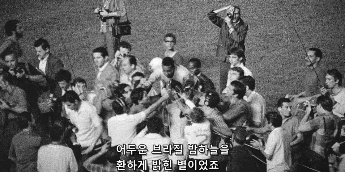 축구황제 펠레가 1000골을 넣은 순간